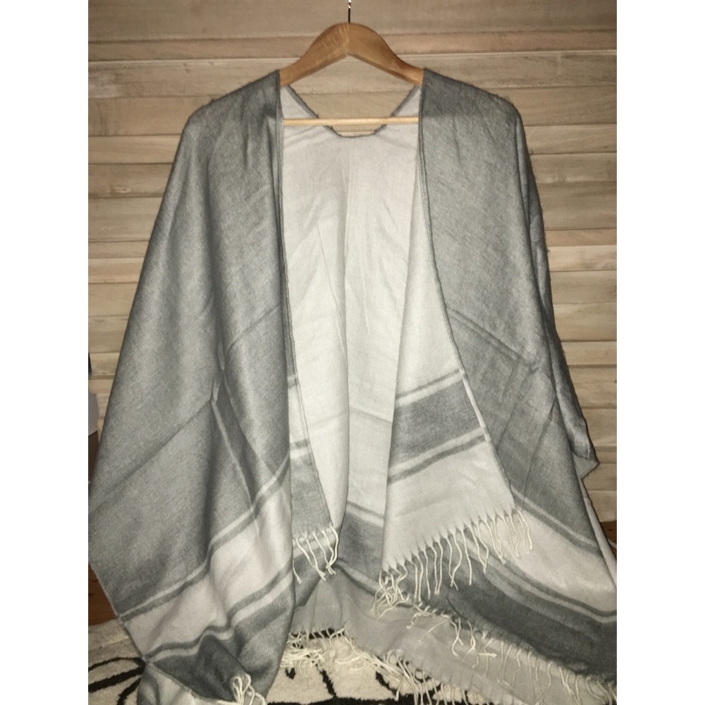 Gray, reversible, banana republic cape